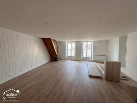 Location Appartement 4 pièces 89m² PAIMBOEUF 44560 - Photo 3