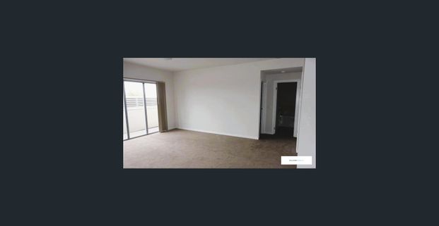 Large One Bedroom! & What a location! - Photo 1