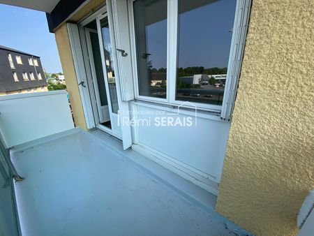 Location Appartement 3 pièces 70m² - Photo 3