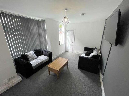 Patrick Street, Grimsby, DN32 - Photo 1