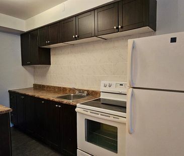 1 CH - 1 SDB - Montréal - $1,000 /mo - Photo 2