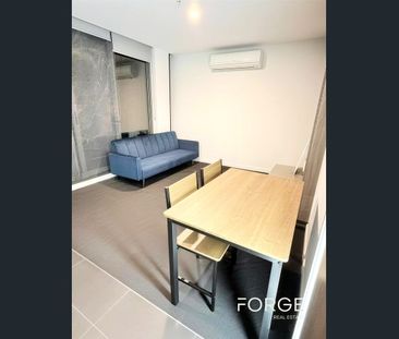 Furnished Apartment Located At Southern Cross Station. - Photo 3