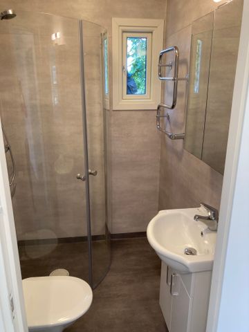 Källstorpsvägen, Trollhättan - Photo 2