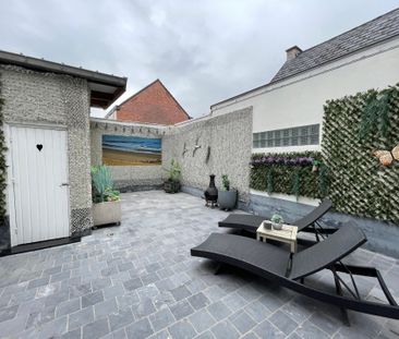 UITBERGEN - Gerenoveerde hoekwoonst vlakbij de dorpskern. - Photo 6