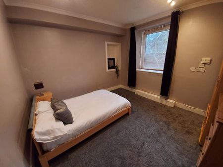 1 bedroom flat to rent - Photo 4