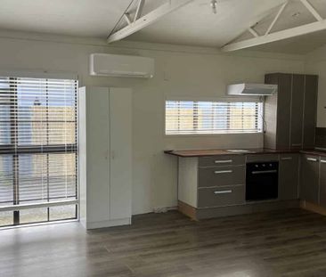 Private & Convenient - Photo 3