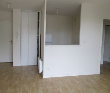 Location Appartement 2 pièces 42m² ST JEAN DE BRAYE 45800 - Photo 3