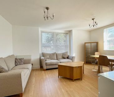 2 bedroom flat to rent - Photo 2
