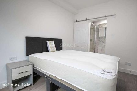 Grange Avenue, Earley, Reading, Berkshire, RG6 - Photo 5