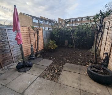 2 Bed Maisonette, Lampeter Square, W6 - Photo 5