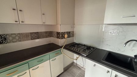 Location Appartement 2 pièces 48m² CLERMONT FERRAND 63100 - Photo 2