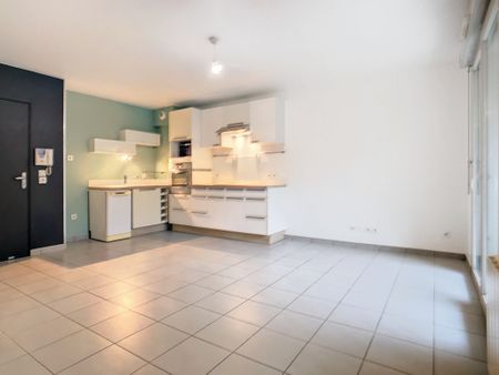 T2 - 38m2 - TERRASSE - GARAGE - 69100 VILLEURBANNE - Photo 5