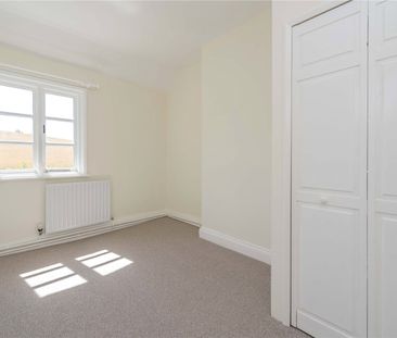 2 Parton Wood, Winnington - Photo 4