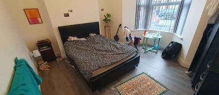 32 (7-BED) Kings Road, Canton, Cardiff, CF11 9DA - Photo 5