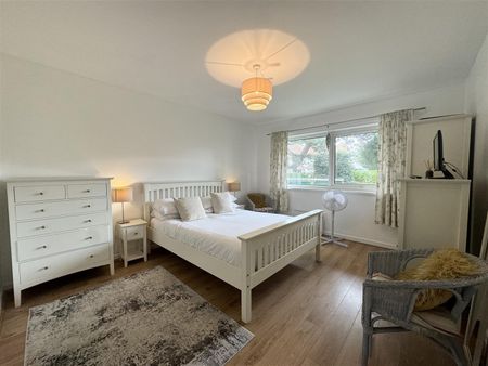 2 Bedroom Apartment - Ground Floor - Photo 2