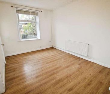 Esmond Street, Bradford, BD7 - Photo 3