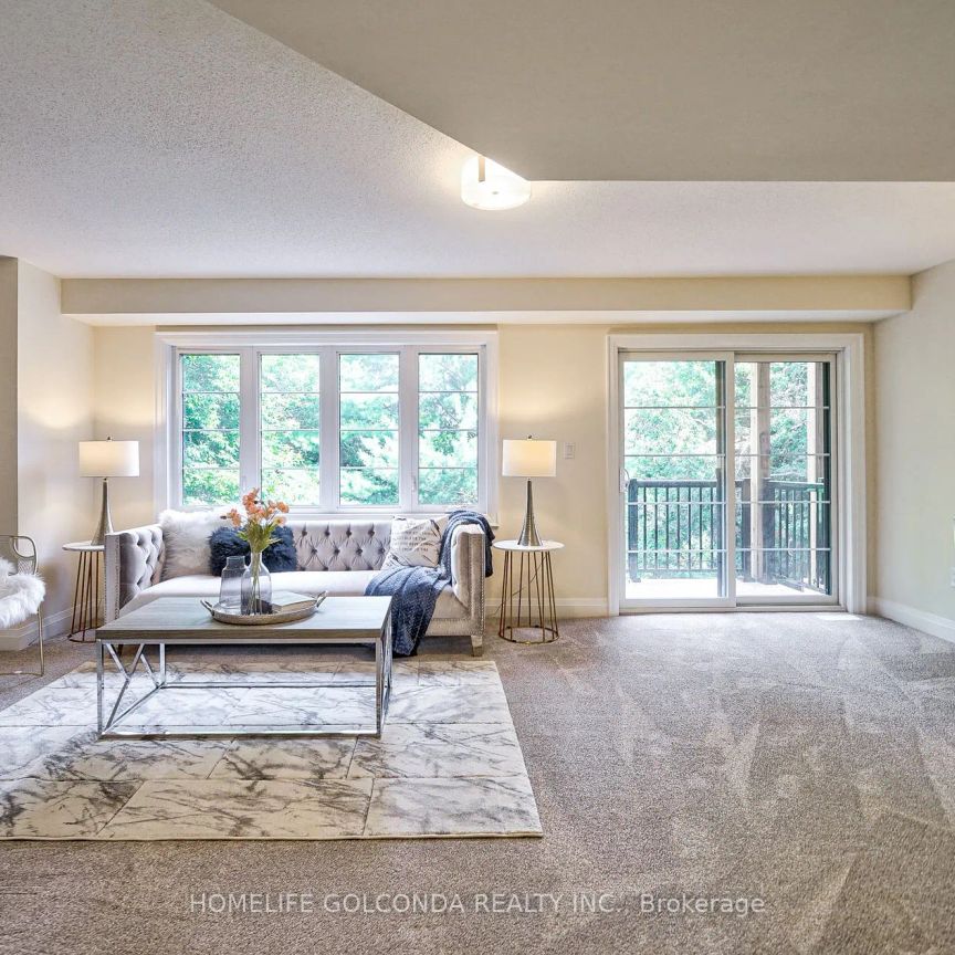 Condo Townhouse For Lease | N9258349 - Photo 1