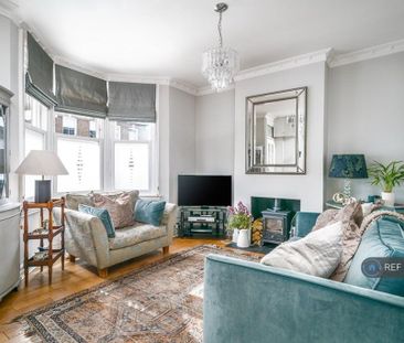 3 bedroom terraced house to rent - Photo 2