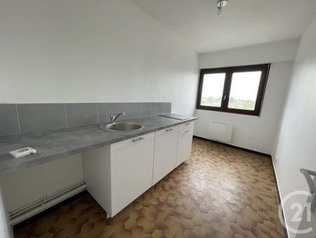 Location Appartement 1 pièce 44m² CHATEAUROUX 36000 - Photo 2