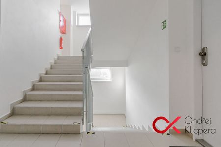 Pronájem bytu 2+1 43 m² - Photo 2