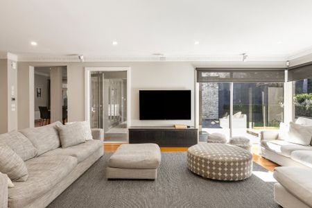 Thinking of selling? Contact our agent - Photo 3