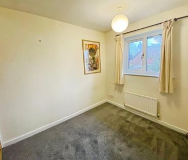 2 bedroom semi-detached house to rent - Photo 4