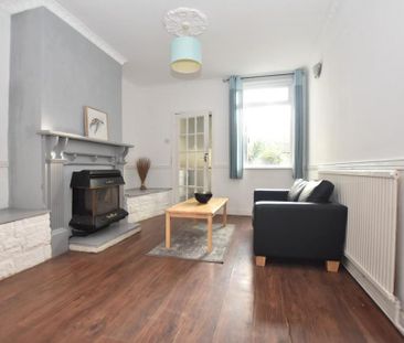 2 bedroom terraced house to rent - Photo 1