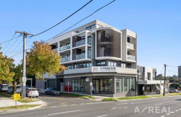 Malvern East - Photo 1