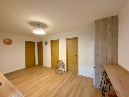 Carrer d Antonio Ponz, Valencia, Valencian Community 46011 - Photo 4