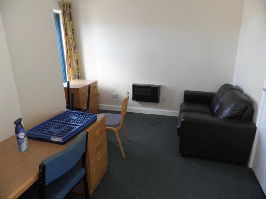 Queen Charlotte Street, Bristol - Photo 1