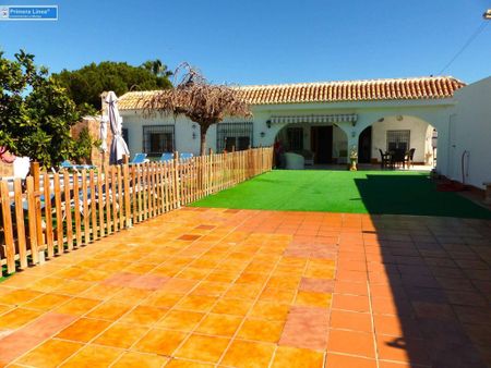 4 room luxury Detached House for rent in La Manga del Mar Menor, Spain - Photo 2