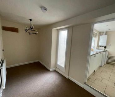 2 bedroom house to rent - Photo 1