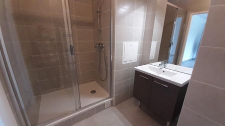 location Appartement T2 DE 44.98m² À GIF SUR YVETTE - Photo 2