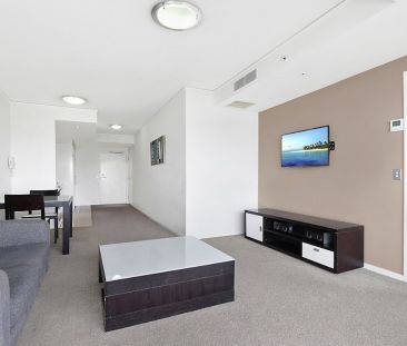 Fully Furnished 1 Bed Apartment - 3 Month Lease Only - Photo 4