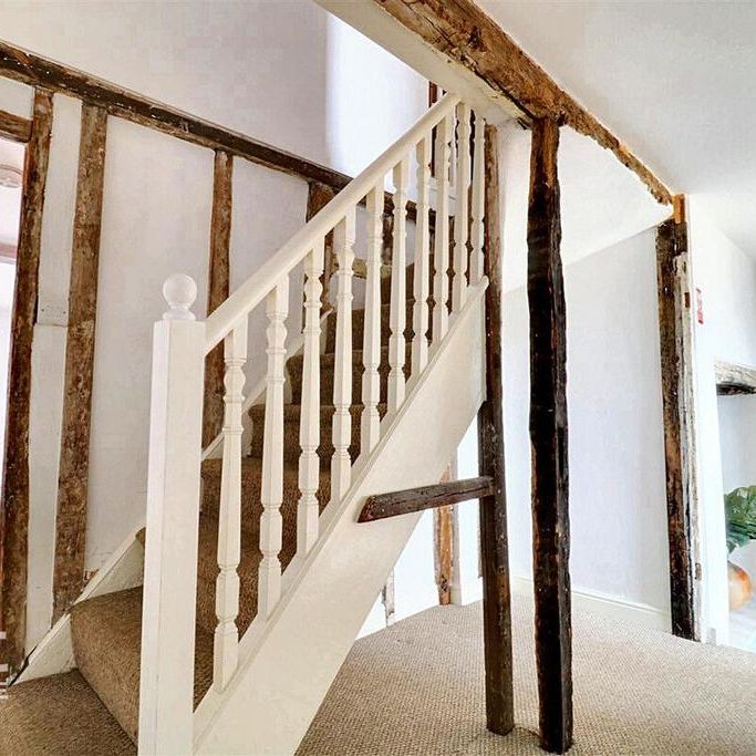 4 bedroom semi-detached house to rent - Photo 1