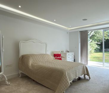5 Bedroom House - Photo 3
