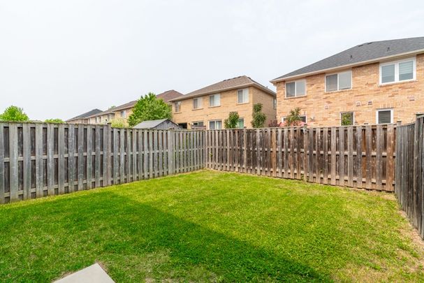 For Lease - 1327 Weir Chase Unit# Upper, Mississauga, Ontario - Photo 1