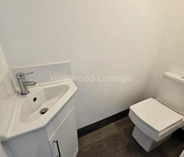 3 bedroom terraced house to rent - Photo 6