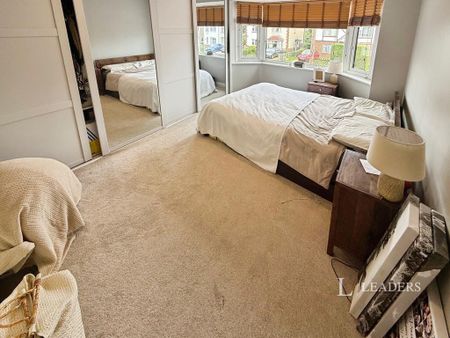 3 bedroom semi-detached house to rent - Photo 5