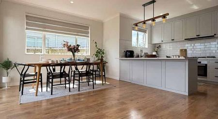 Papakura Pristine 5 Bedroom Family Home for Rent! - Photo 3