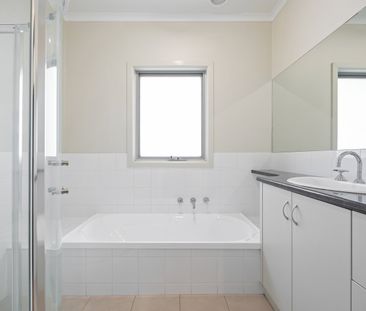 Neat & Convenient Living in Popular Black Hill - Photo 6