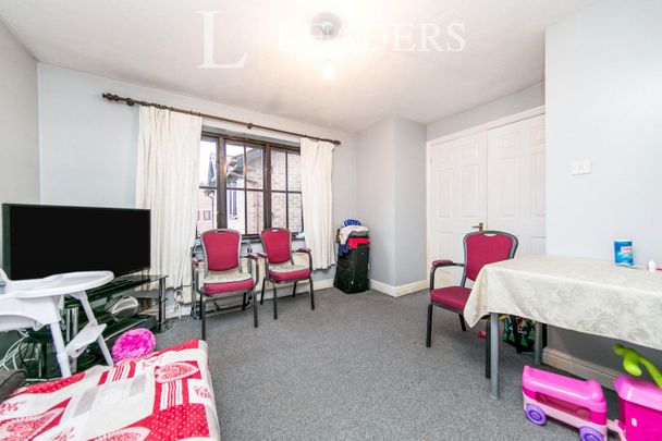 2 bedroom apartment to rent Stable Close, Stanway, Colchester, CO3 - Photo 1