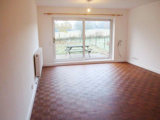 The Dell, Old St. Albans Court, Nonington - Photo 1