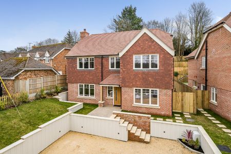 5 bedroom detached house to rent - Photo 5