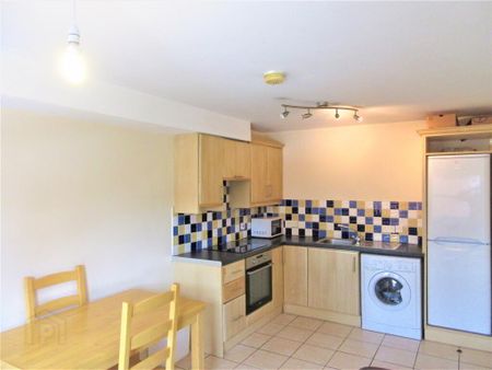 Upstairs Apartment, 53d Agincourt Avenue, Queens Quarter, Belfast, BT7 1QB - Photo 4