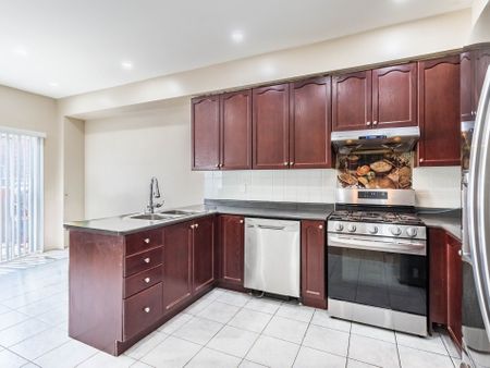 For Lease - 50 Commodore Drive, Brampton, Ontario - Photo 5