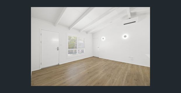 PERFECTLY LOCATED & BEAUTIFULLY RENOVATED! - Photo 1