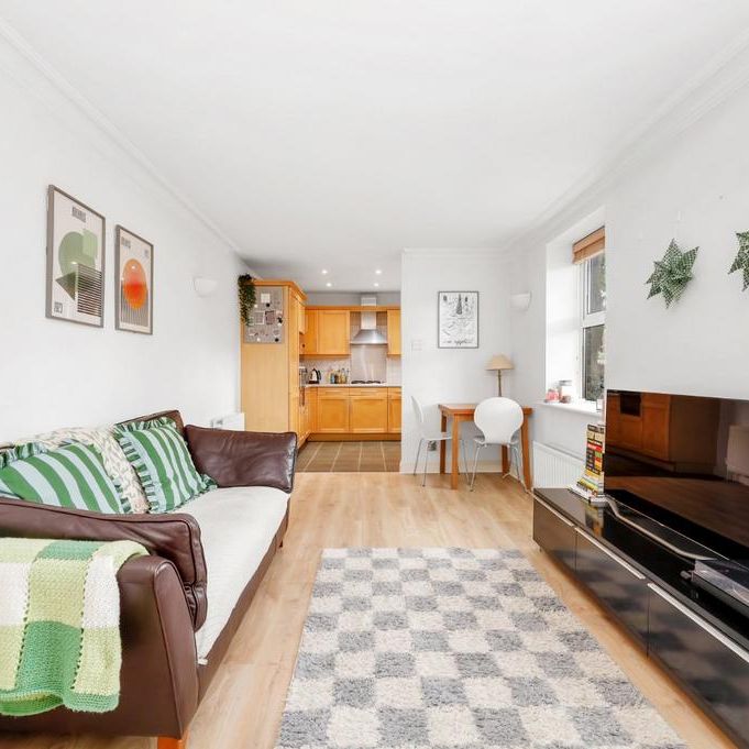 1 bedroom flat to rent - Photo 1