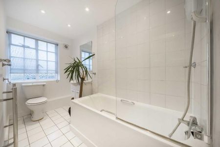 3 bedroom flat to rent - Photo 3