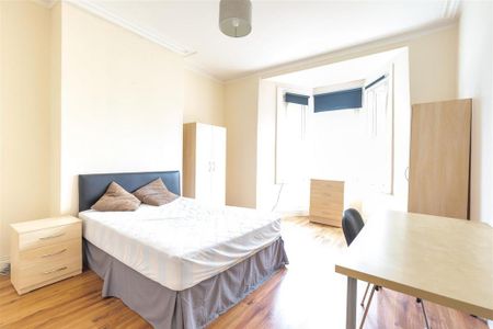 5 bedroom terraced house to rent - Photo 3